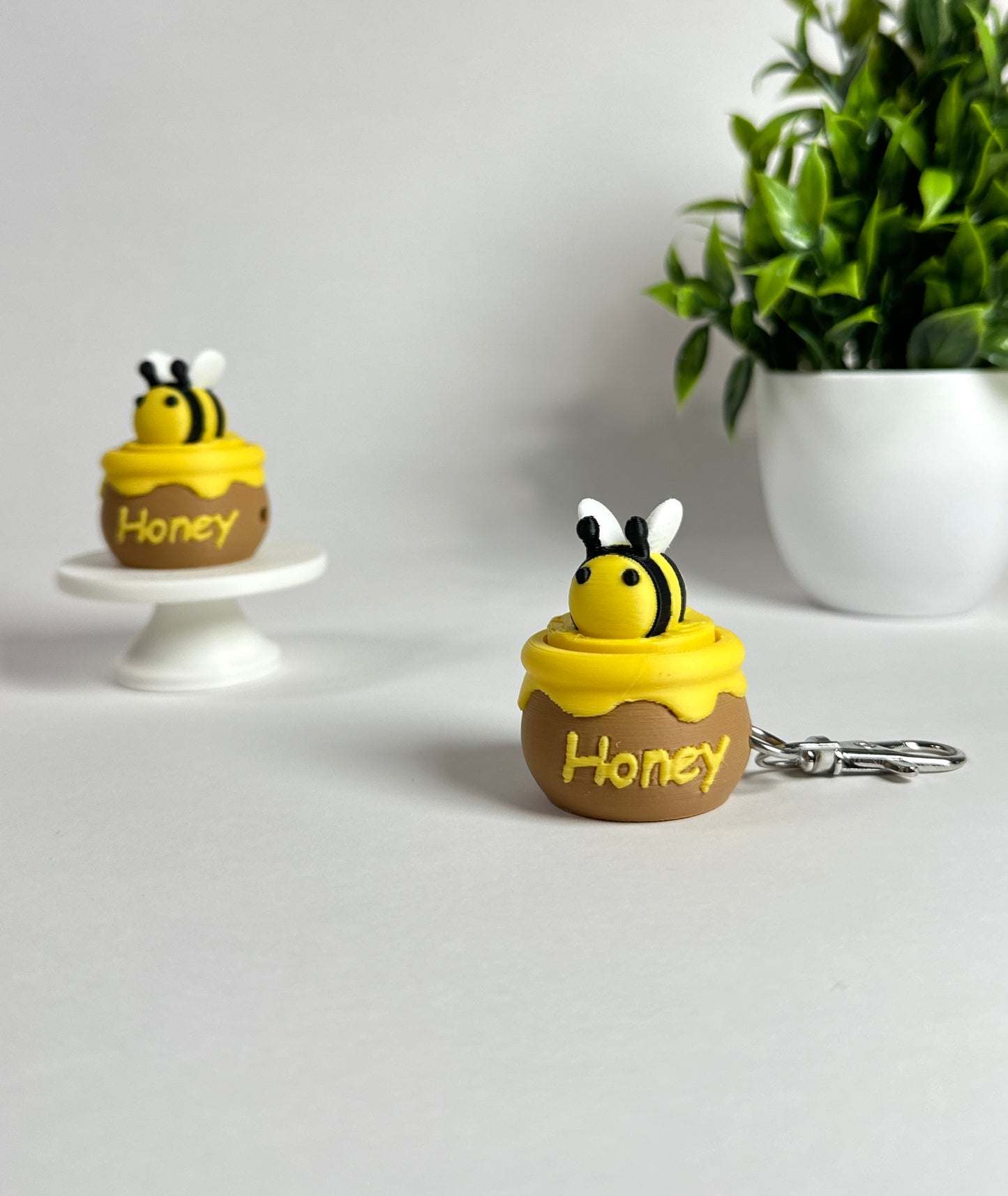 Bee on Honey Pot | Keyboard Fidget | Click Fidget | 3D Printed Clicker