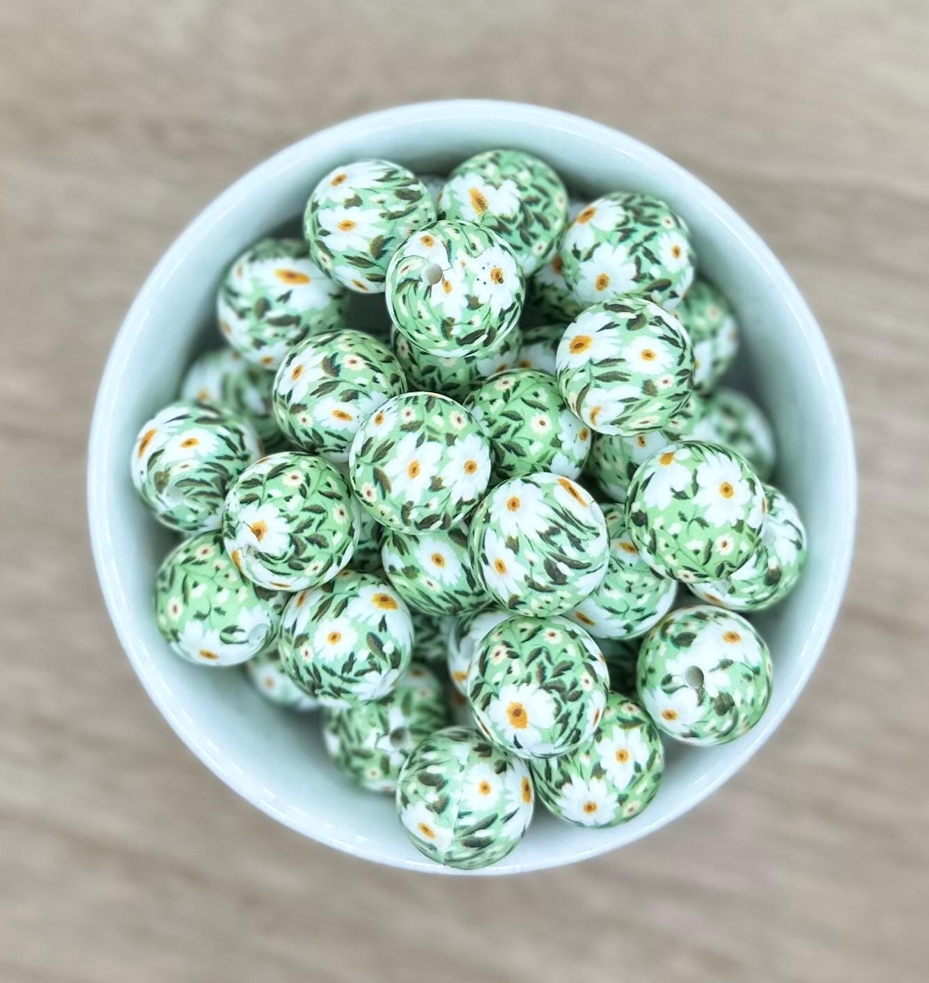 White Daisies Green Grass Print 15mm Round Printed Silicone Beads