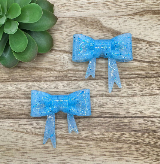 Chunky Glitter Blue Glossy Bow Focal/Straw Topper: Food-Grade Silicone Dust Cover